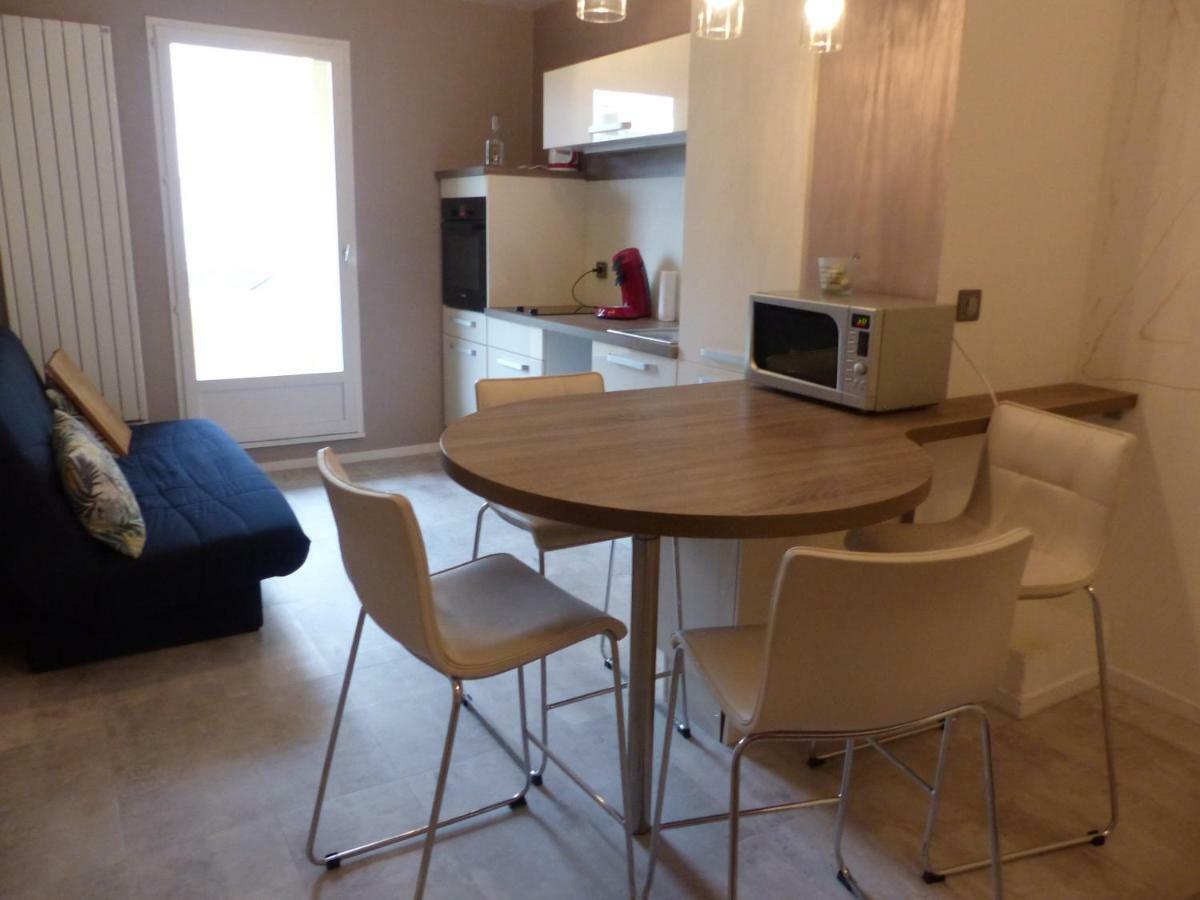 Appartement Au Calme, Avec Parc Prive, 50M Du Tram Tours Exterior photo